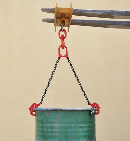 油桶吊鉗如何實(shí)現(xiàn)高效率作業(yè)