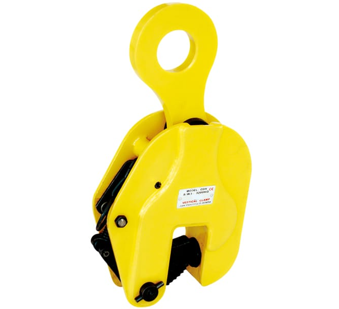 鍛造廠生產(chǎn)車間豎吊鋼板鉗搬運鋼板